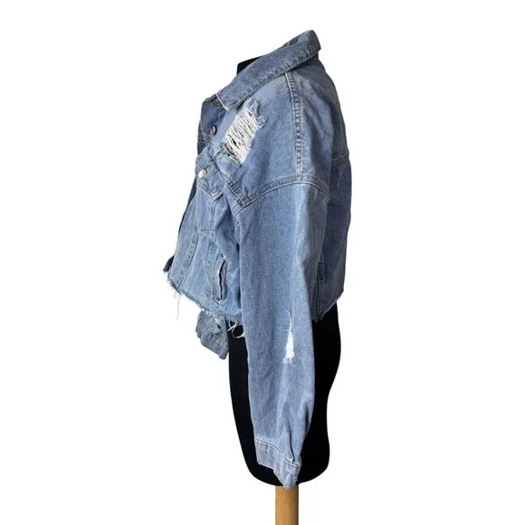 Forever 21 Distressed Cropped Denim Jacket Medium Light Wash Frayed Hem Womens - Picture 2 of 10